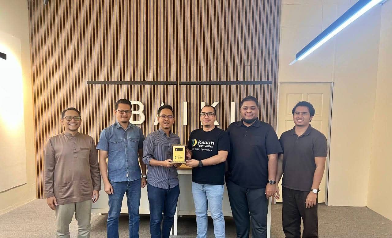 Organisasi dan Pasukan dalam program latihan Bijak AI